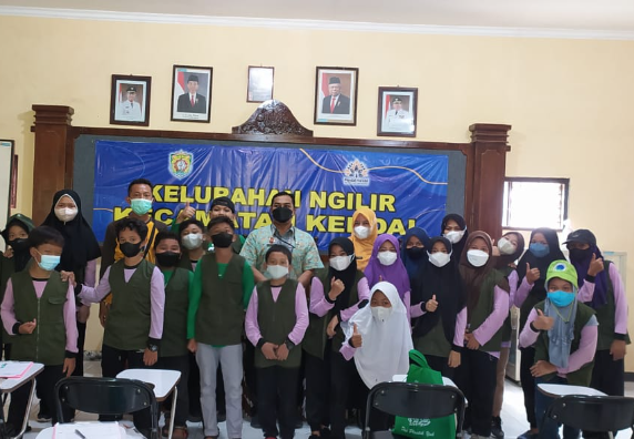Kunjungan Siswa Siswi SD Alam Aulia Kendal Ke Kantor Kelurahan Ngilir dalam rangka Indonesian Cultur “Kendal Apik Si”